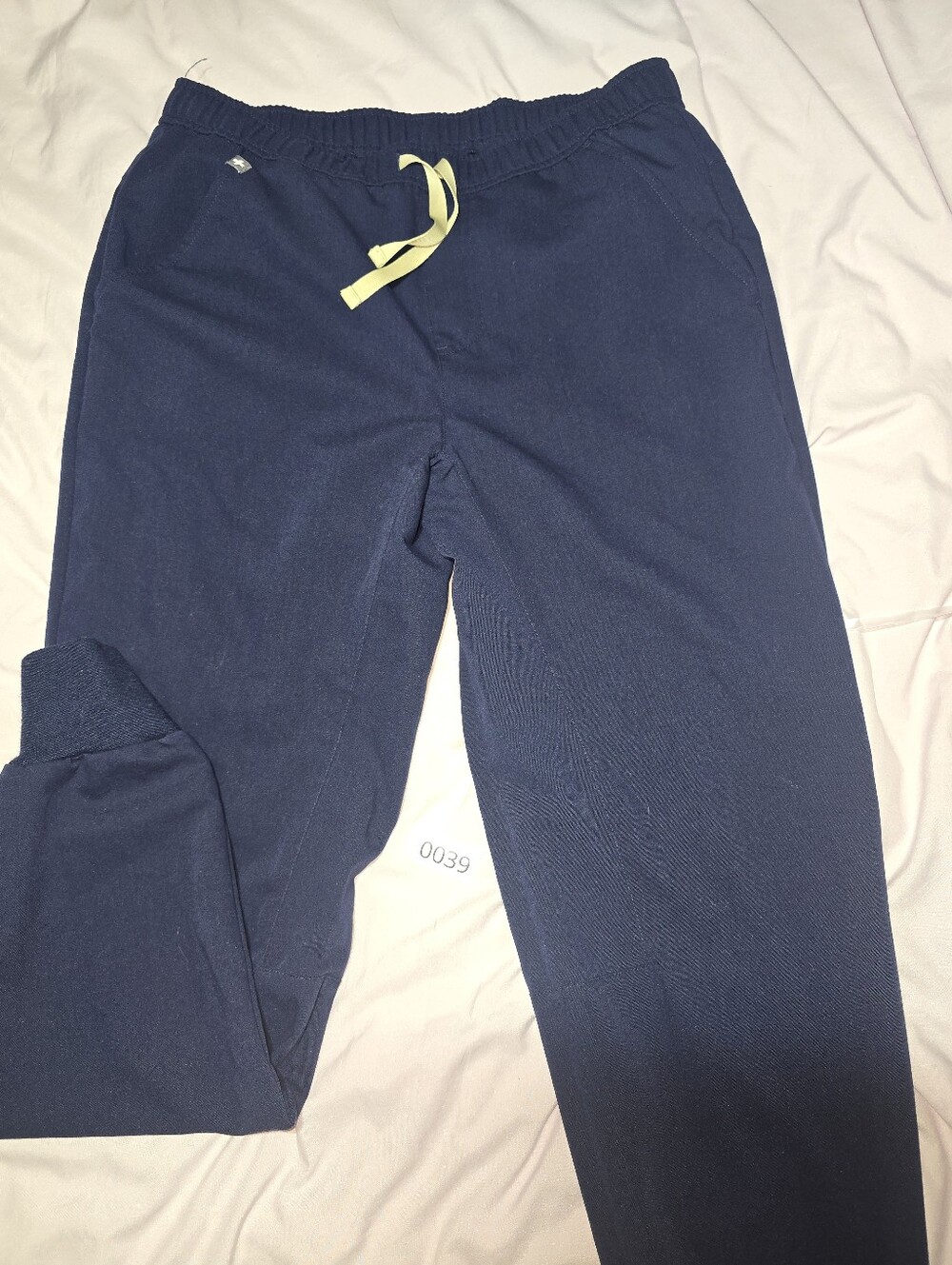 Figs MENS Scru Pant size Medium NAVY Joggers